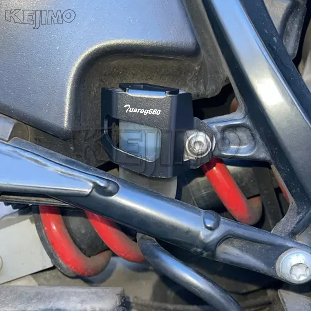

Tuareg660 Motorcycle Rear Brake Fluid Reservoir Guard Oil Cover Cup Accessories for Aprilia TUAREG 660 Tuareg660 2021 2022 2023