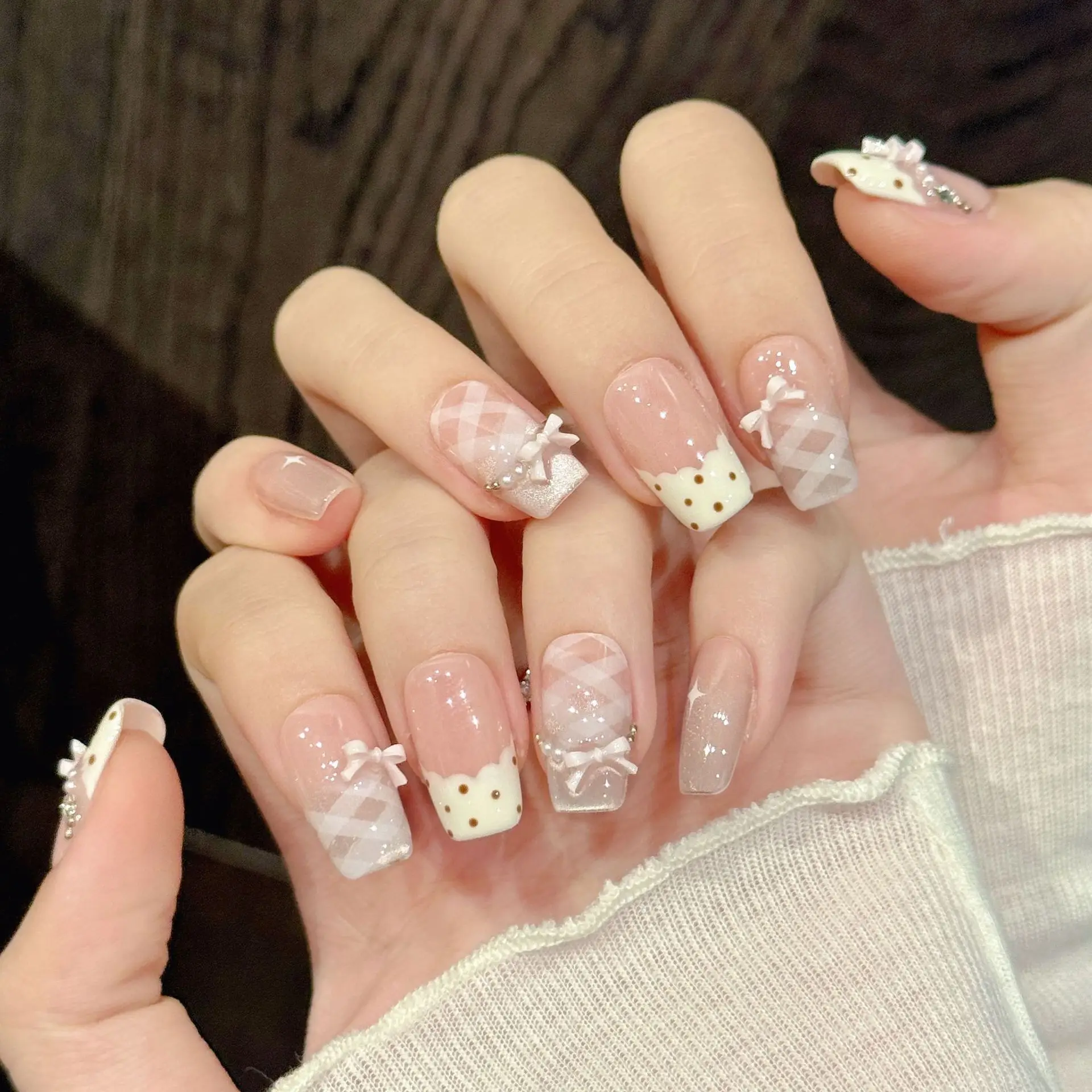 10 قطعة من الضغط اليدوي الفاخر على الأظافر تصميم القوس الحلو المربع القصير مع أداة لاصقة من 3 قطع علامات تبويب غراء الأظافر #2