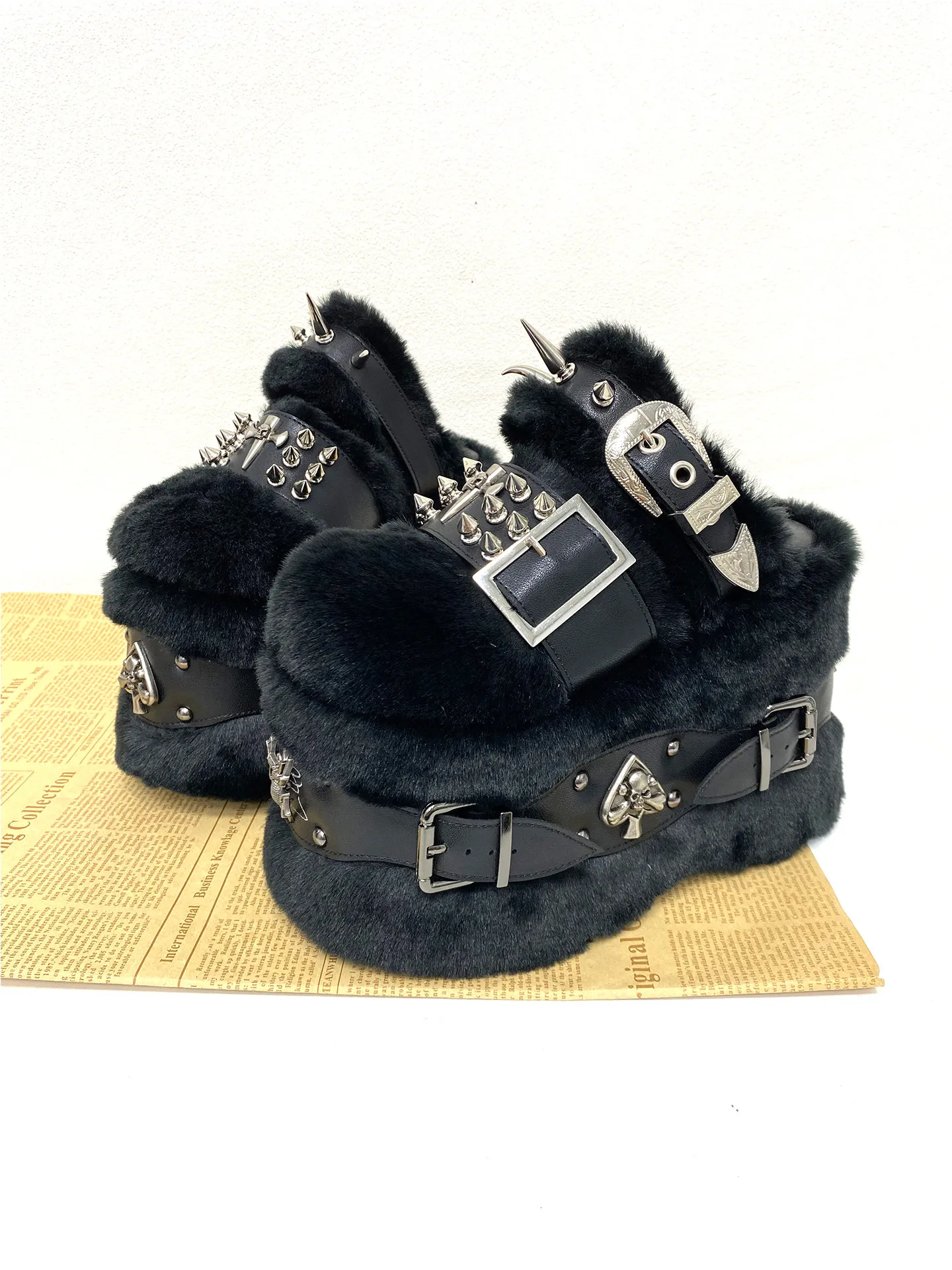 Punk Gothic Women Platform Mules Closed Toe Fur Rivet Spike Multi Buckle Strap Chunky Sole Winter Warm Slip On Gothic Shoes