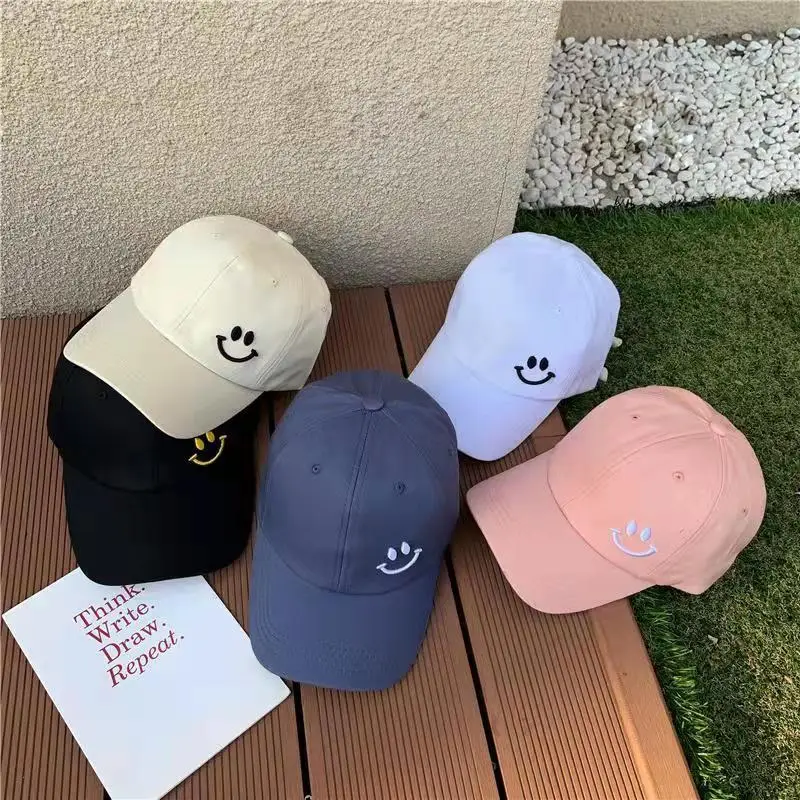 Spring and Summer Small Fresh Girl\'s Hat Smiley Fashion Wild Student Peaked Cap Autumn Outdoor Outing Men\'s Black Baseball Caps