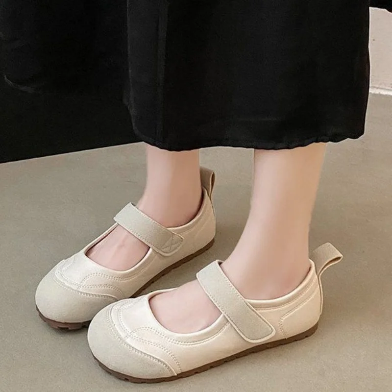 

Women's Minimalist Mary Jane Flats, Round Toe Comfortable Single Strap Casual Shoes, Versatile for Commuting and Daily Wear.