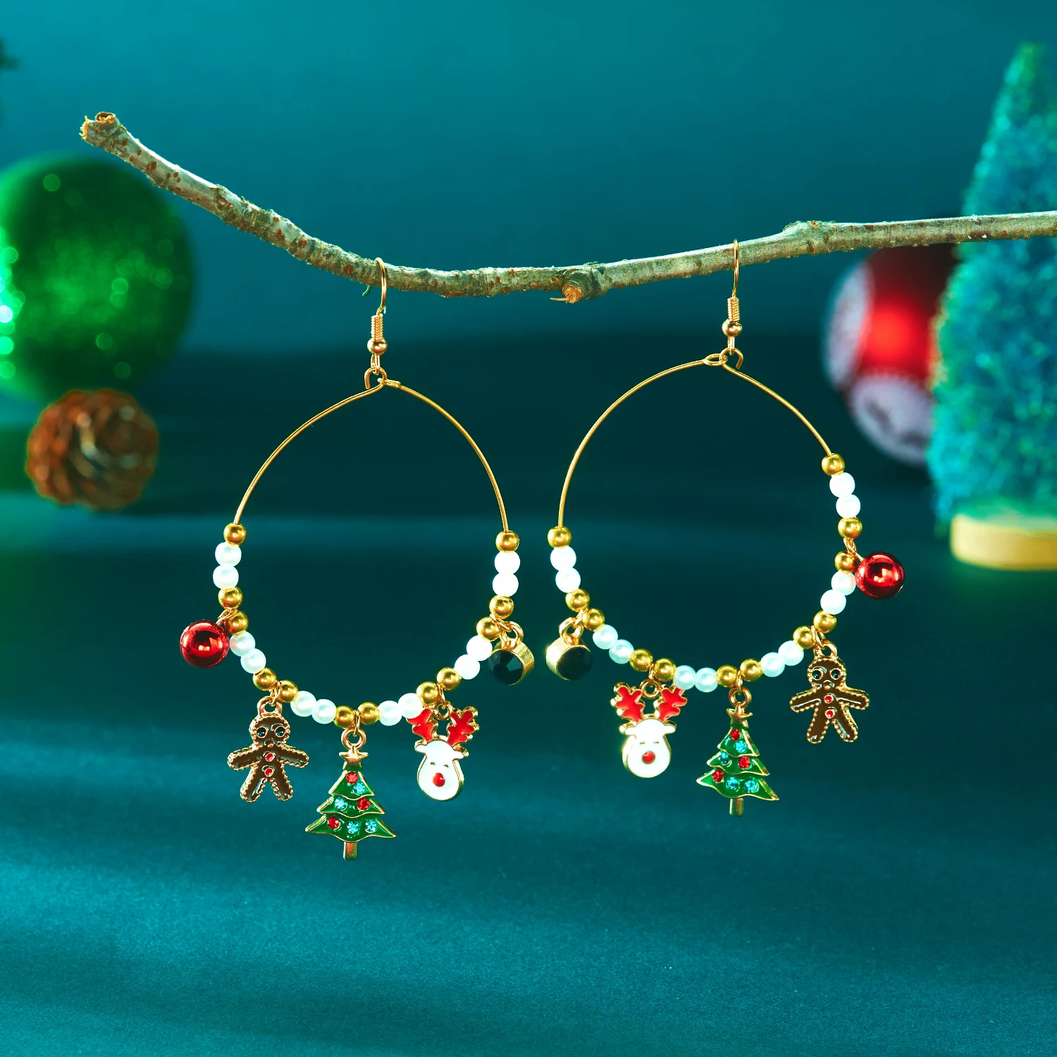

New Trendy Enamel Elk Christmas Tree Gingerbread Man Earrings for Women Oversized Round Circle Earrings Xmas Party Jewelry Gifts