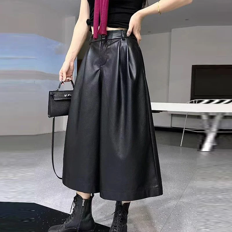 

Retro Japanese dark wide-leg leather pants 2025 autumn and winter new niche high-waisted loose casual cropped pants
