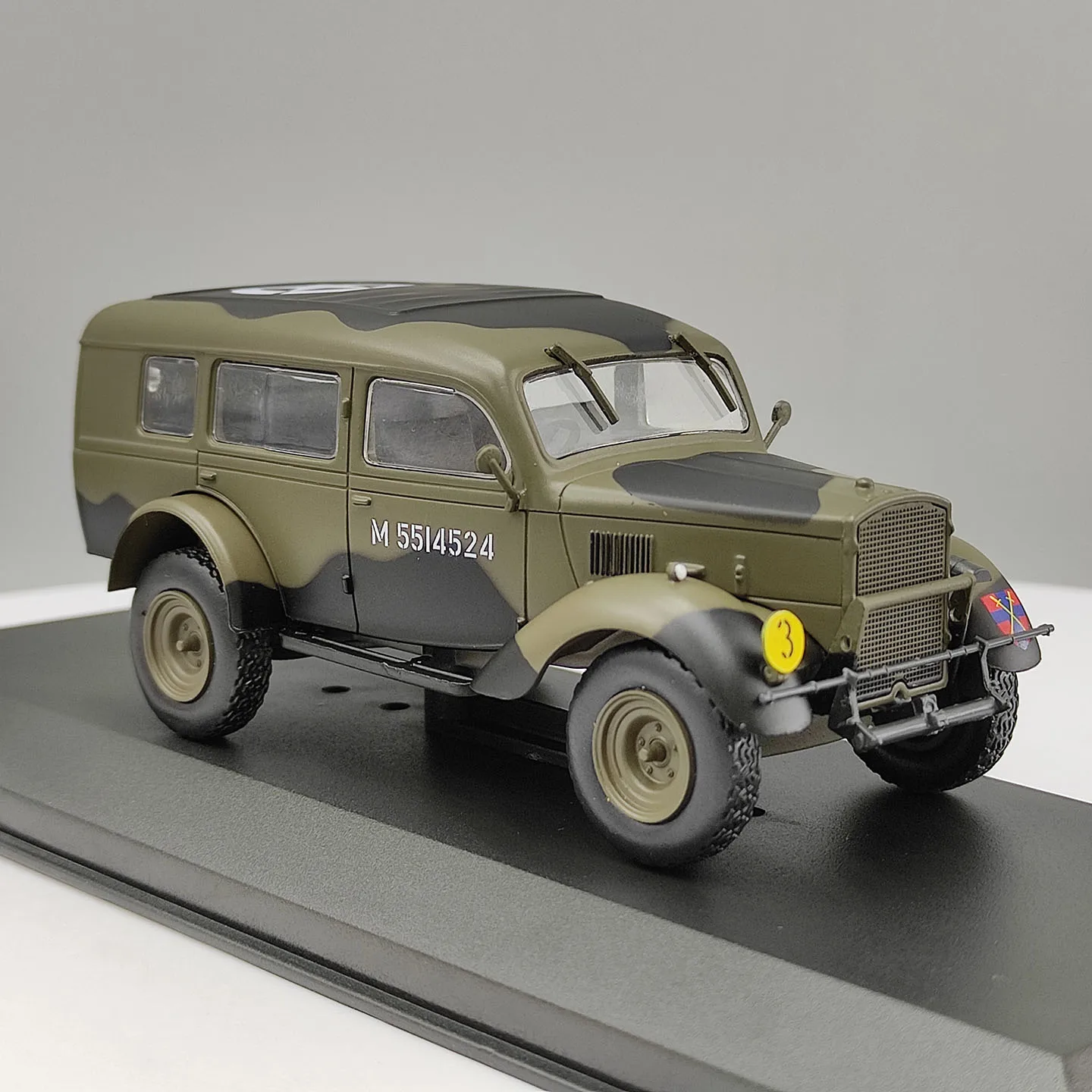 Diecast IXO 1:43 Scale Ford Fordson WOA2 1944 Alloy Car Model - view 5