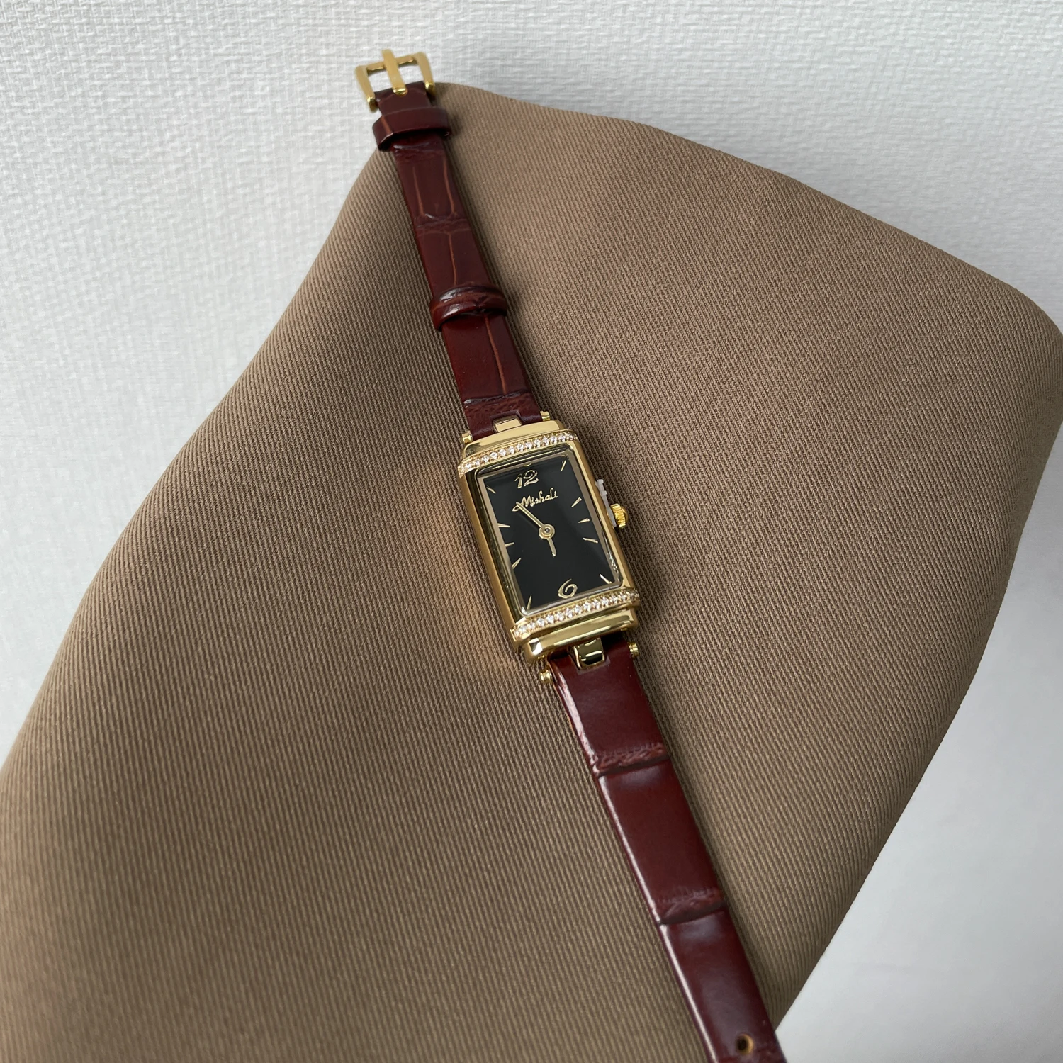 ساعة يد نسائية جديدة، طراز طوب ذهبي مربع، ساعة نسائية عالية القيمة وأنيقة، ساعة يد فنية احترافية جديدة. #1