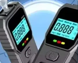 

Alcohols Tester With Voice Broadcast LCD Display Breath Alcohols Analyzer Breathalyzer Drunk Driving Checkers For Personal