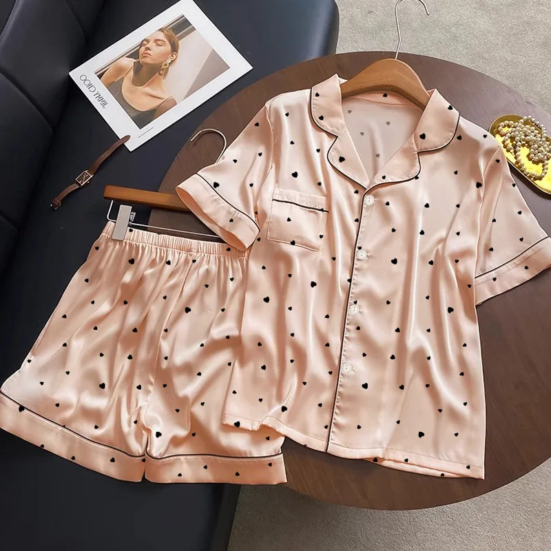 

Новинка: Летняя пижама с принтом в виде сердечек – изысканный комплект из ледяного шелка для женщин, с коротким рукавом, для повседневного отдыха