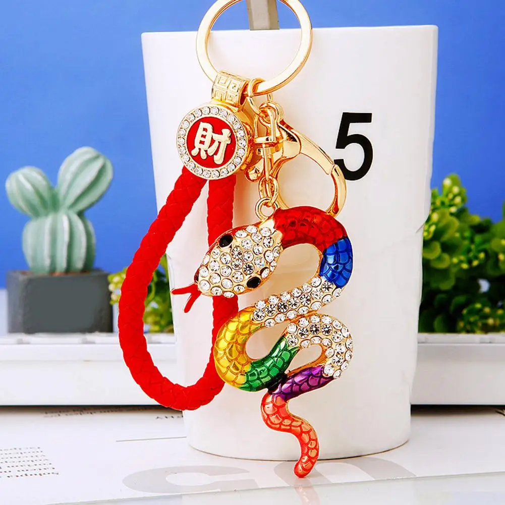 Lucky Chinese Traditional Style Snake Car Pendant Keychain Metal Inlaid Diamond Cute Couple Bag Pendant Keychain