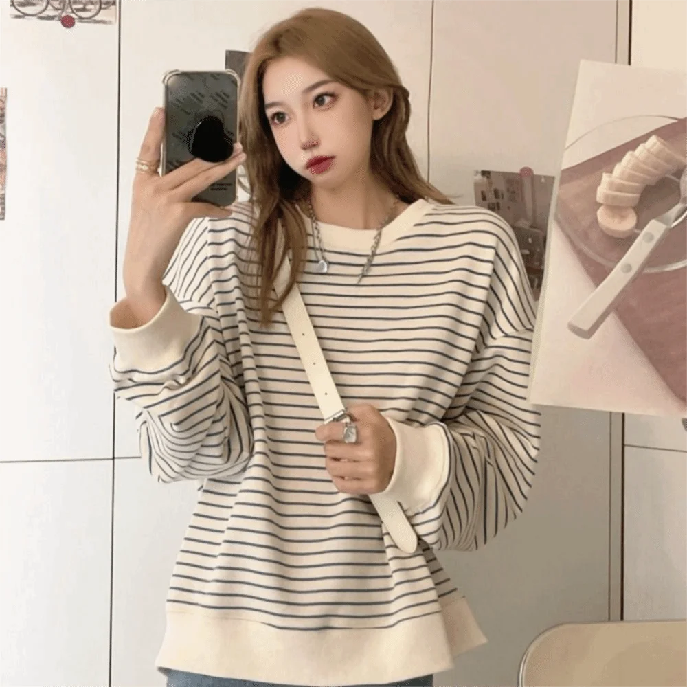 

Comfortable Y2k Striped Loose Hoodies Long Sleeve Oversized Hooded Sweatshirts V-Neck Female Tops Hoodies Women Student