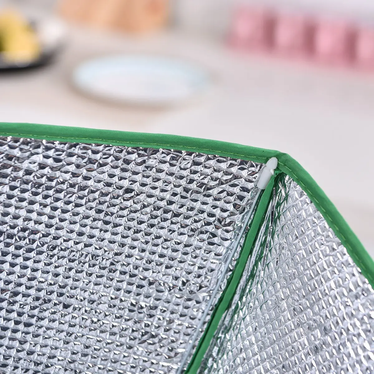 

1Pcs Food Insulation Cover Foldable Aluminum Foil Thickened Thermal Dish Cover Dustproof for Home Outdoor Party Kitchen Use