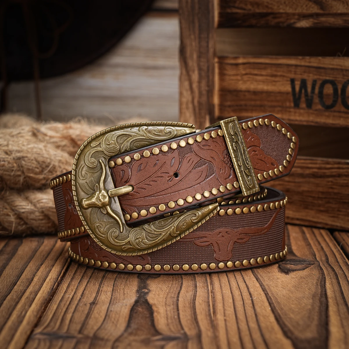 1pc Western Cowboy Style Belt - Men's Vintage Style - Western Buckle - PU Embossed Rivets Belt