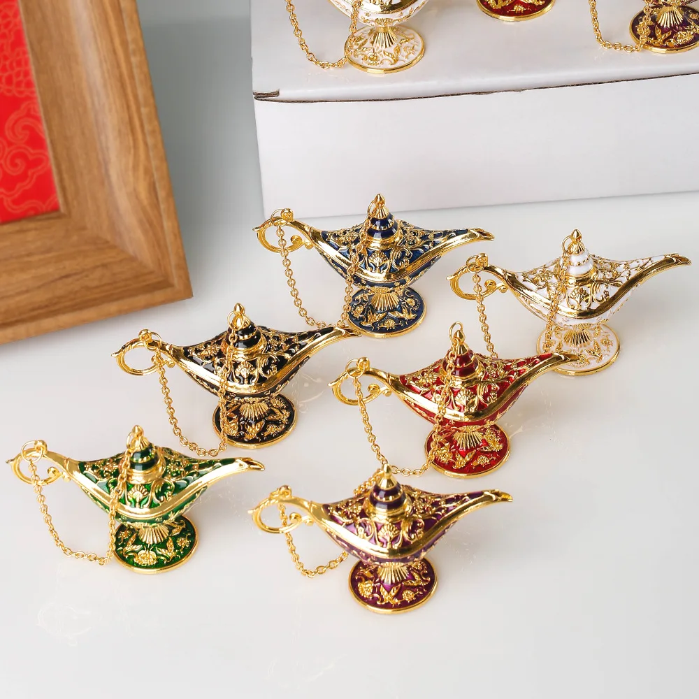 

Classic style Aladdin magic lamp accessories, retro patterns, decorative artworks, retro fashion clothing accessories