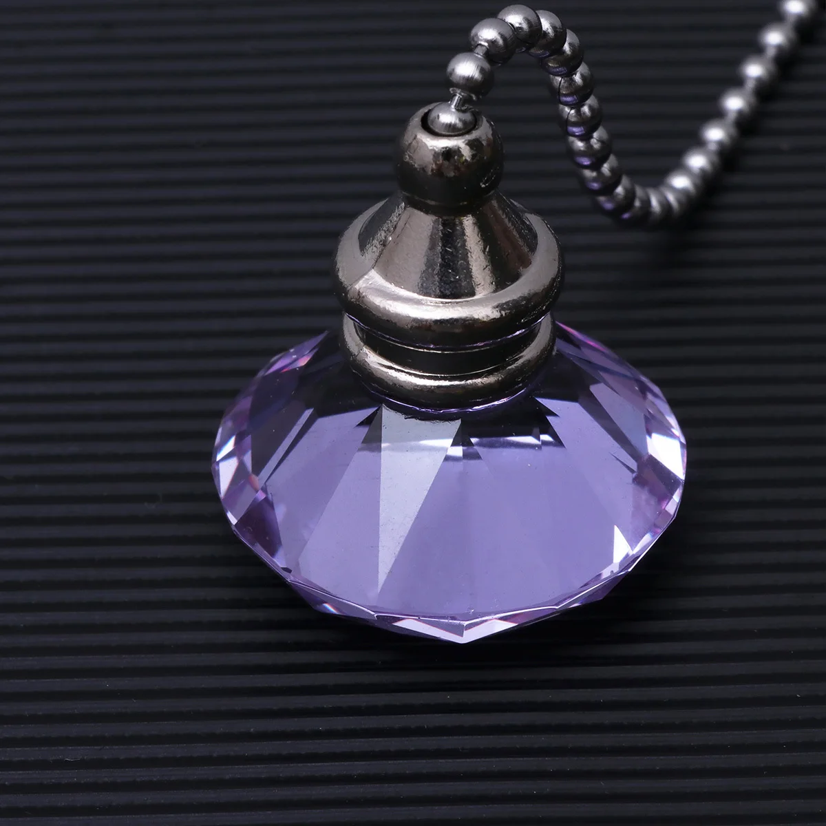

2Pcs Crystal Quartz Diamond Fan Pendant Stylish Decor Xmas Hanging Ornament Long-Lasting Fan Switch