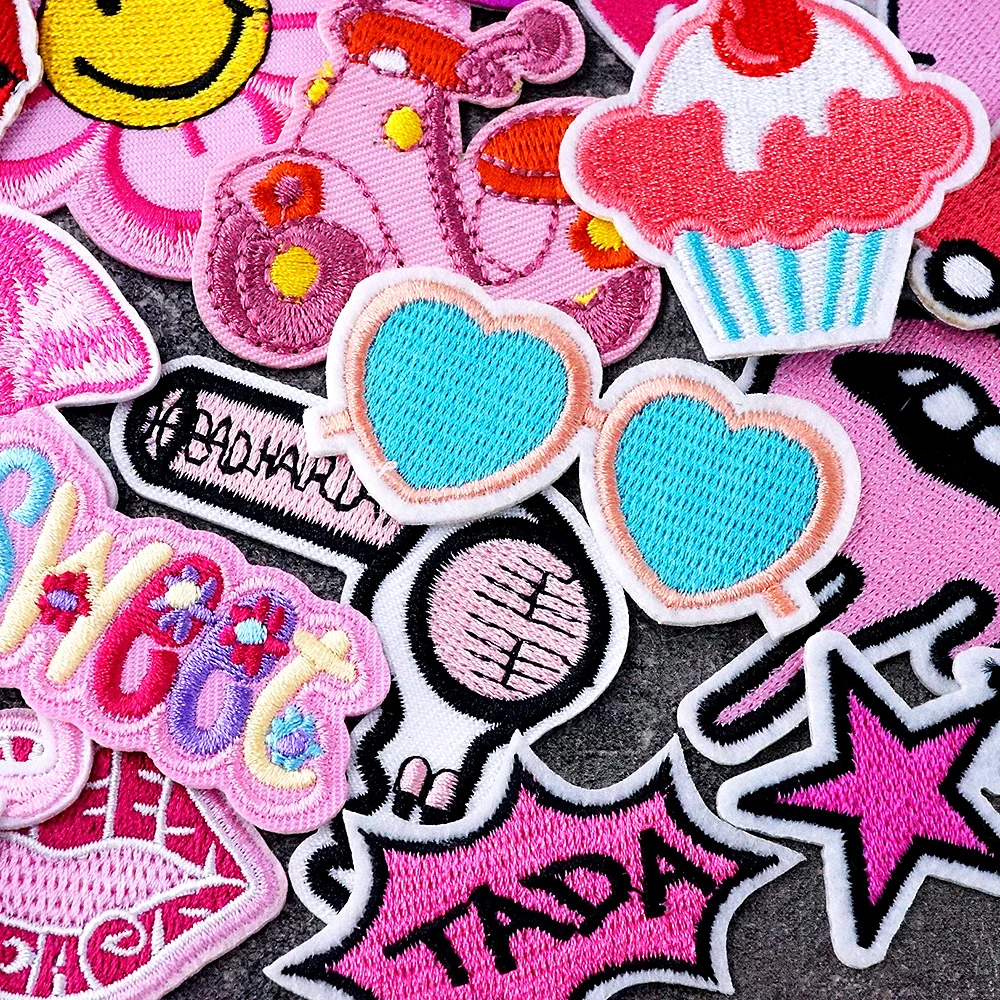 40pcs/Lot Pink Okey Bus Owl Patches for Clothing Embroidery Applique Ironing Supplies Decorative Iron on Patch Badge Cheap Items