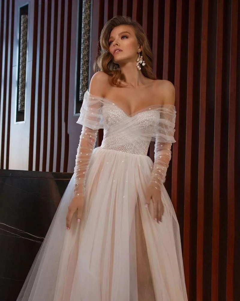 Sexy Trouwjurken Plus Size Corset Terug Champagne Bruidsjurken Lange Mouwen Dots Tulle Hoge Split Side Bridal Dress 2021