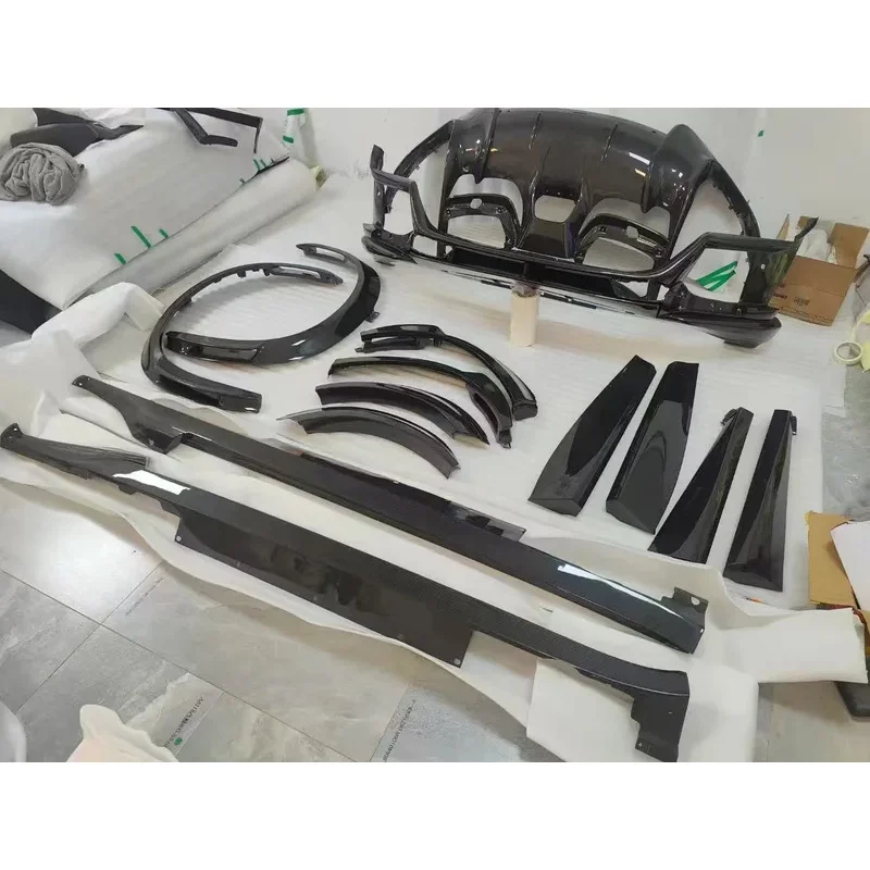 OEM style dry carbon fiber front lip side skirt rear diffuser wheel arch body kit for  Purosangue