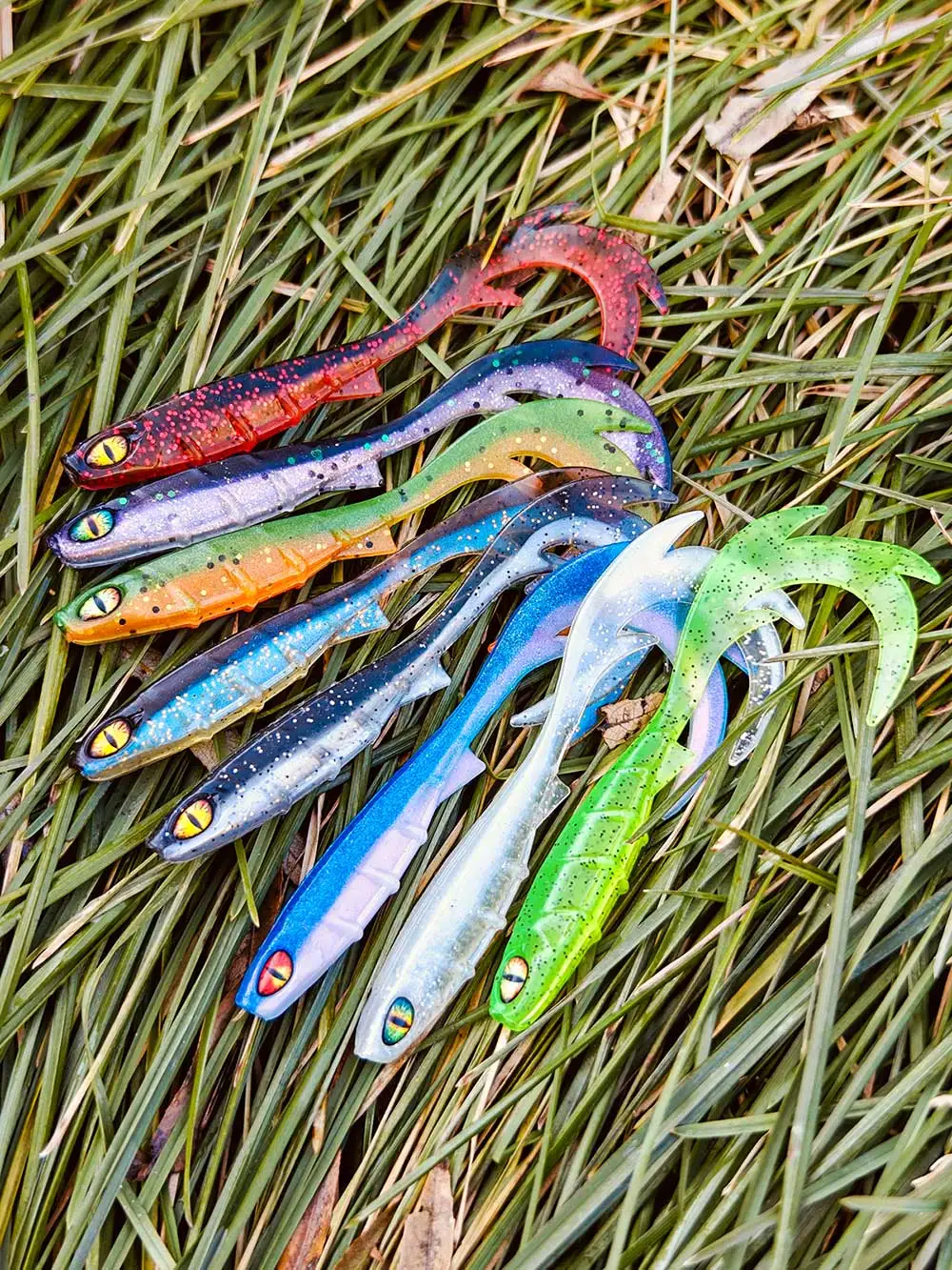 Spinpoler 9,5 cm langer gewellter Locken-Schwanz, weicher Köder, Angelköder, 3D-Augen-Silikon-Swimbait, gefälschte Fische, Bass, Forelle, Zander, Meer, Jig-Angeln