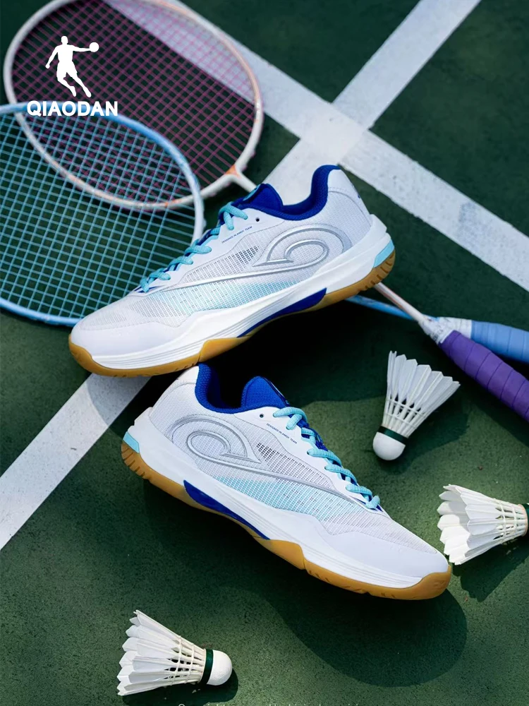 

QIAODAN Professional Badminton Shoes Women 2025 Lightweight Training Athletic Shoes Footwear Comfortable Sneakers QDE182253871
