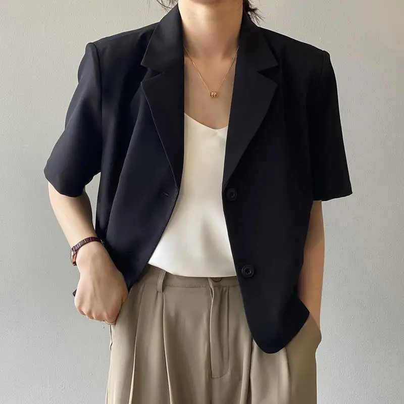 

2024 Women's Summer Thin Korean Button Commuter Slim Short Casual Small Suit Top Fashion Short Sleeve FlatteringTailored Coat