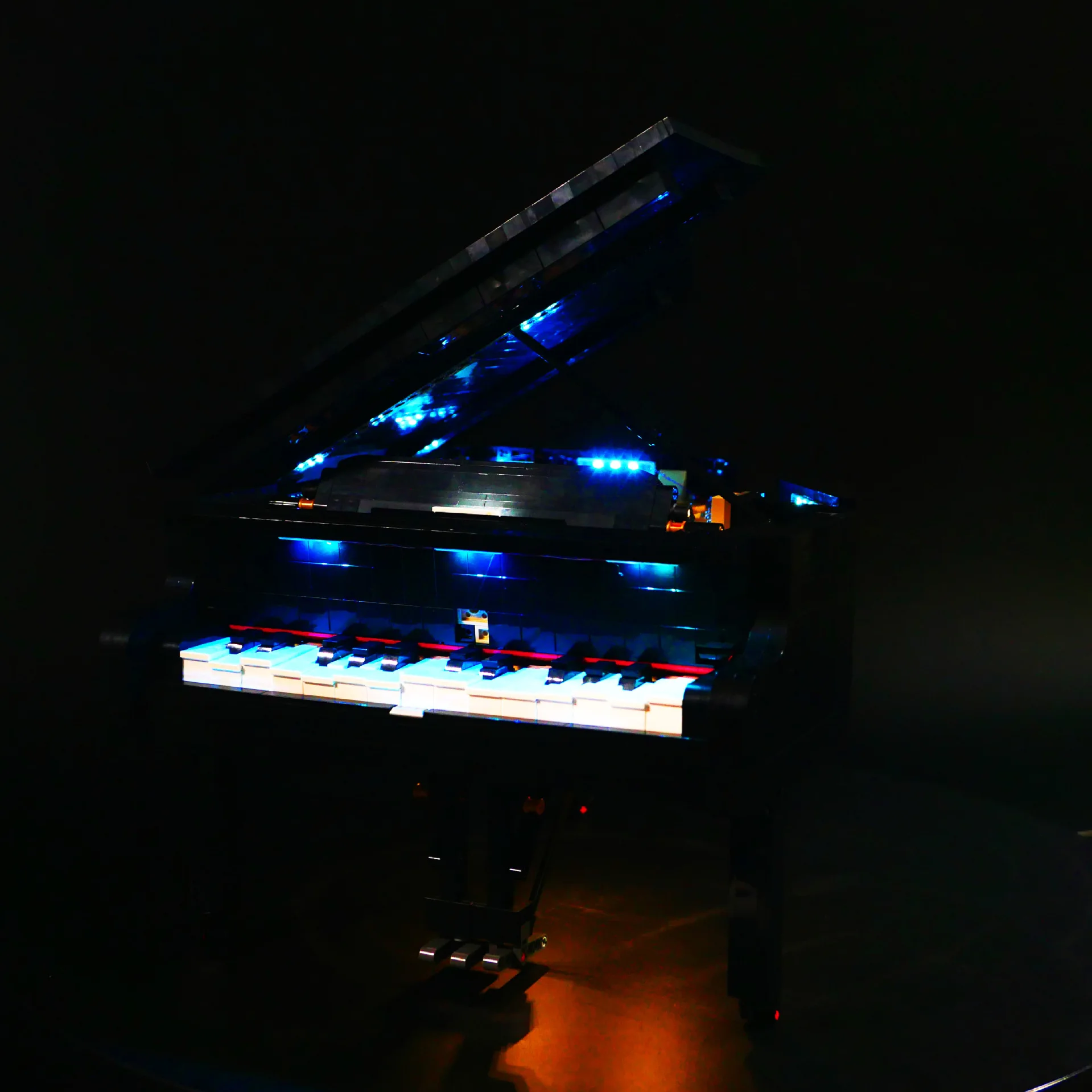 Kit luce LED fai-da-te per illuminazione remota compatibile con pianoforte a coda 21323 per modello di visualizzazione a blocchi di costruzione (nessun mattoncini inclusi)