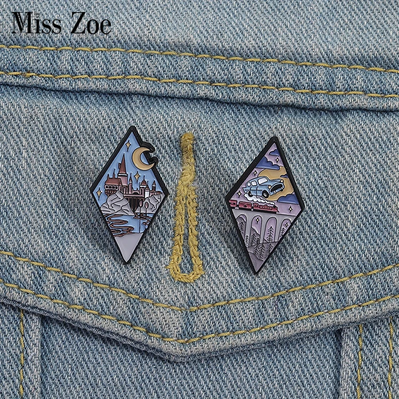 Magic Academy Enamel Pins Custom Flying Car Brooches Lapel Badges Clothes Punk Jewelry Gift for Friends
