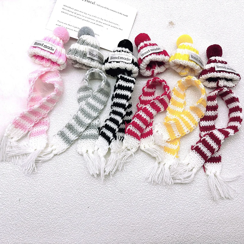 1Set Dollhouse Mini Christmas Hats Scarves Fashion Knitted Hat Cap With Hairball DollHouse Christmas Decoration Doll Accessories