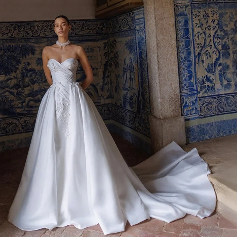

Customized Strapless Satin Ball Gown Wedding Dress with Sweetheart Neckline Lace-up Back Floor Length Sweep Train for Bride 2025