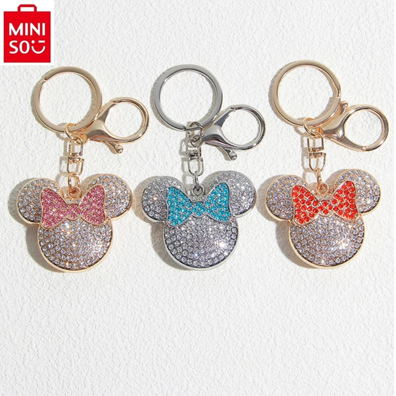 MINISO Disney แบรนด์หรูการ์ตูนอะนิเมะ Mickey พวงกุญแจประณีตฝังเพชรผู้หญิงกระเป๋ากุญแจรถตกแต่ง