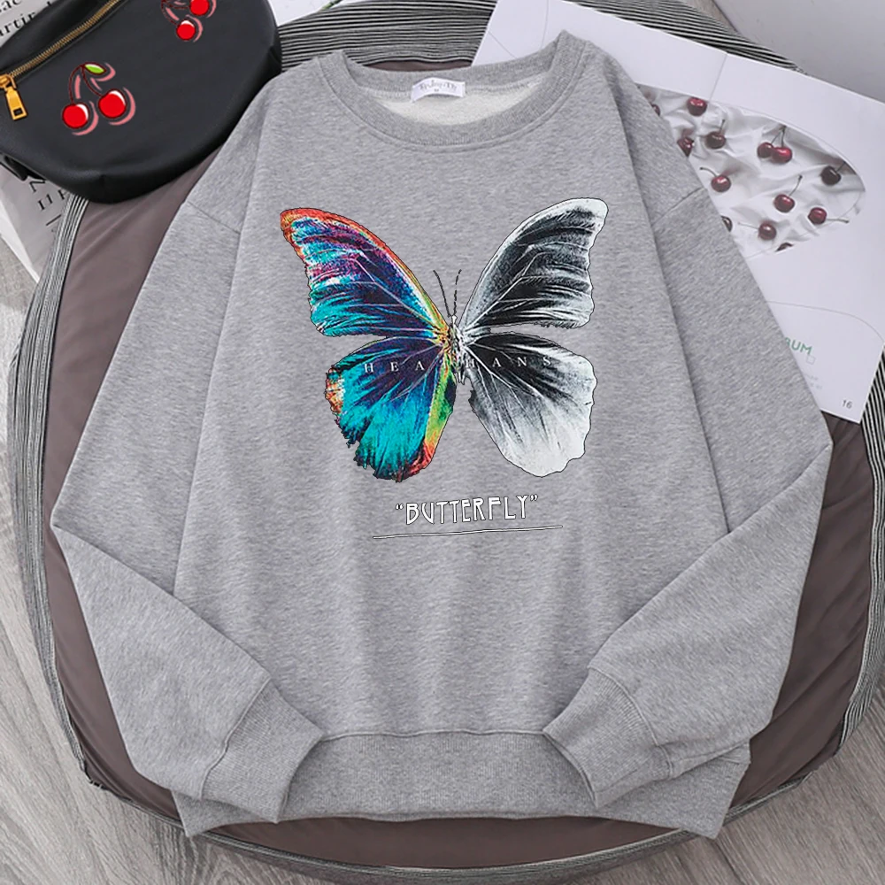 Casual Street Women\'S Pullover Butterfly Half Color Half Black And White Print Hoody Comfortable Sweatshirts Loose Soft Tops