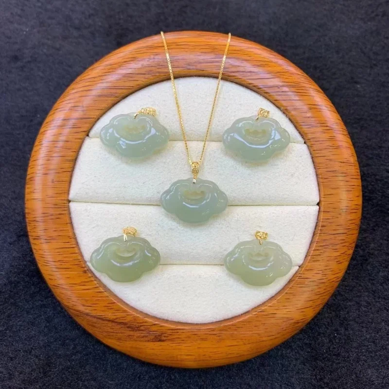 Qinghai material 18k gold Ruyi lock pendant, perfect quality. Wholesale of various Hetian jade inlaid pendants