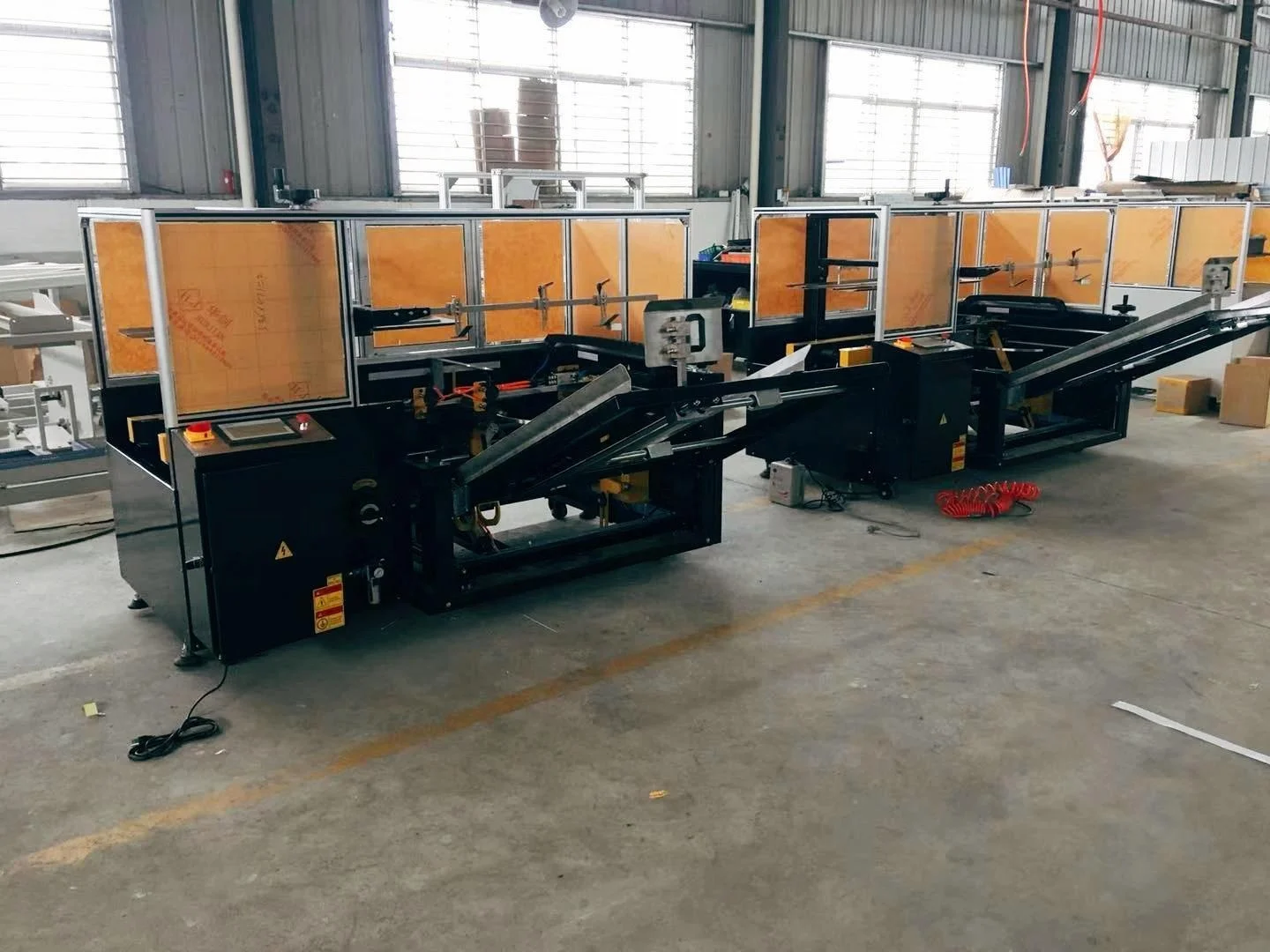 Most Popular Large Box Packing Carton Forming And Sealing Machine