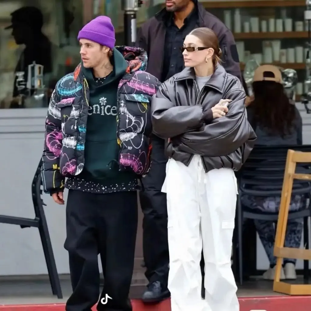 

Women's Fashionable Casual Protein Leather Cotton Coat French Design Thickened Leather Outerwear European American Style