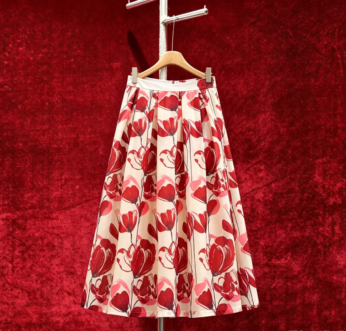2026 New Spring Summer Vintage Red Printing Female A-line Skirt Elegant Mid-length Umbrella Skirt High Waist Women Puffy Skirts