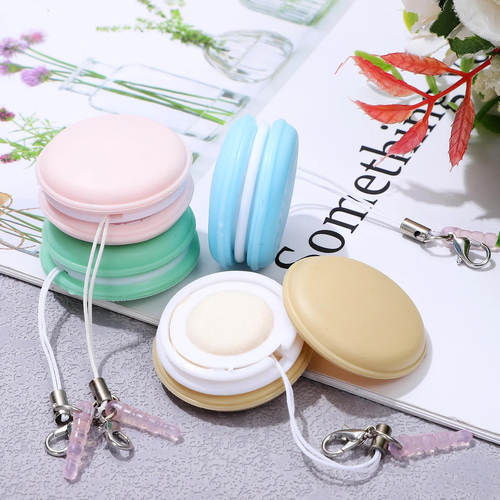 

18Pcs Macaron Screen Cleaner Wipes Decontamination Stains Fingerprints Decorative Pendants for Electronic Devices