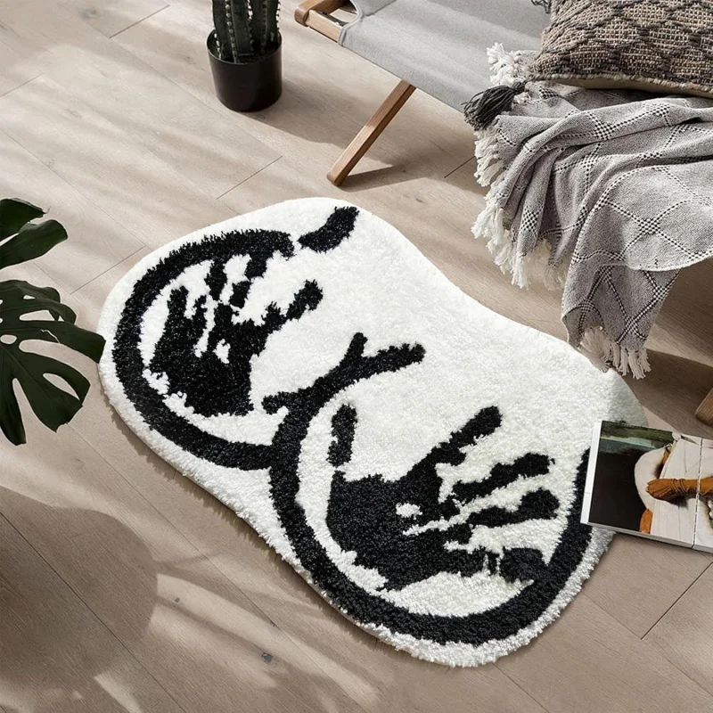 VIKAMA Black White Holding Hands Heart Fluffy Bath Mat Non Slip Water Absorbent Rug Bathroom Bedroom Aesthetic Home Decor