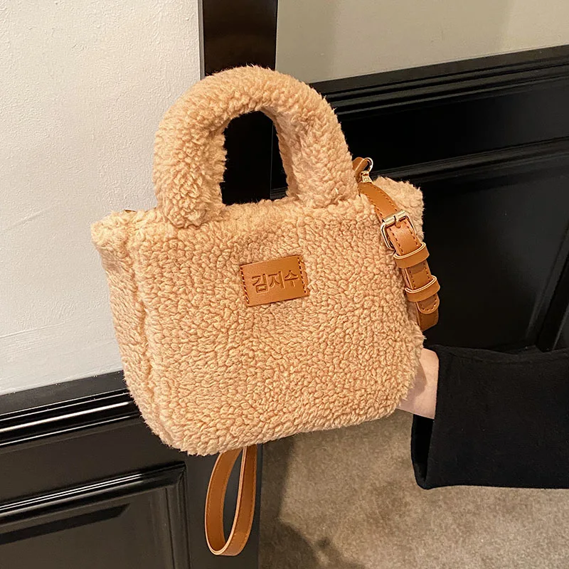 Koreański styl zimowa torba miękkie puszyste torebka damska torba Khaki pluszowa torba Crossbody wszechstronna Bolsas Feminina ciepłe wełna jagnięca