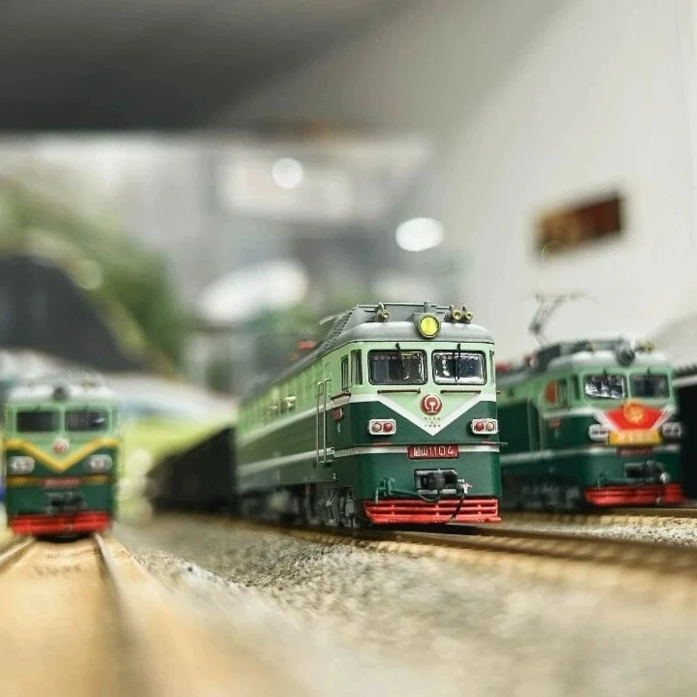 N Type 1/160 Scale Model Train SS1 Type Electric Locomotive Simulation Version Miniature Model Toy Train Adult Toy Gifts