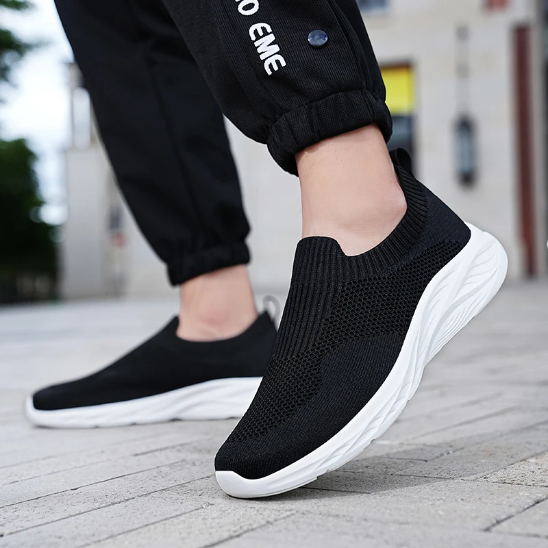 Męskie tenisówki oddychające sneakersy męskie lekkie buty do biegania i chodzenia dla pary wkładane mokasyny Zapatillas Hombre Plus Size