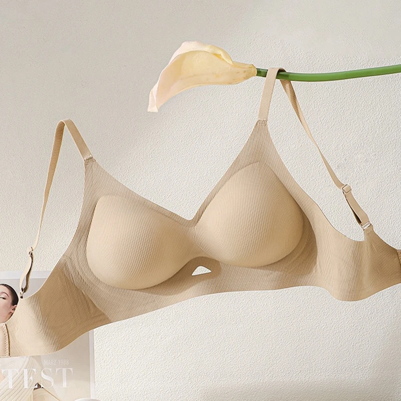 여성용 외부 확장 속옷은 작은 가슴을 모아 올려 큰 가슴을 보여주며, 흔적이 남지 않아 처짐을 방지합니다.