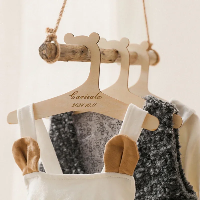 10 pezzi incisione laser gratuita appendiabiti in legno per bambini appendiabiti creativi per bambini nome personalizzato data arredamento per la cameretta dei bambini presenti