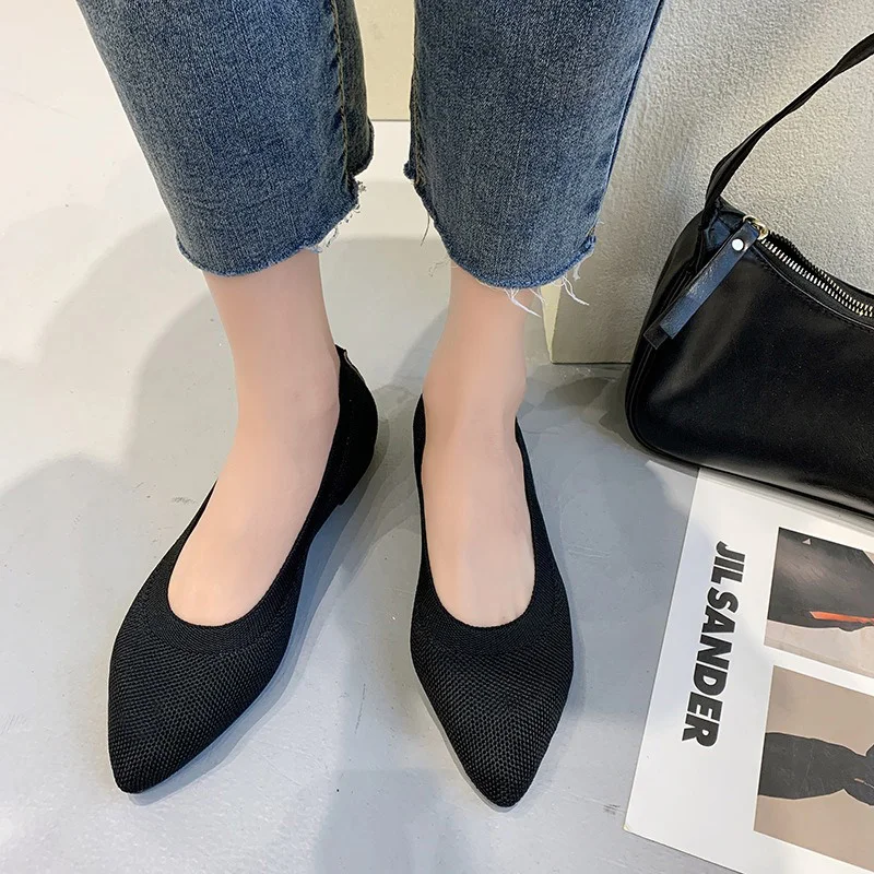 2024 Elegant Woman Daily Lightweight Outside Pointed Toe Flats Female Breathable Casual Soft Office Red Pink Concise Weave Shoes