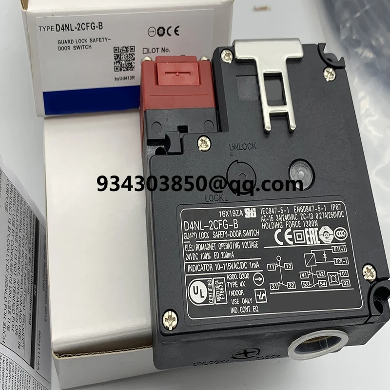 

brand new Safety door switch D4NL-2DFA-B4S D4NL-4DFA-B D4NL-4DFA-BS D4NL-4DFA-B4 D4NL-4DFA-B4S One year warranty