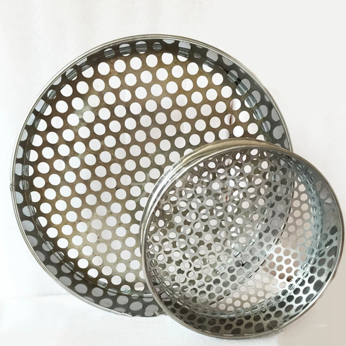 Round Hole Sieve 304 Stainless Steel Mesh Sieve 0.5-50mm Kitchen Food Bean Filter Screen Fruit Blueberry Sieve Strainer Sifter