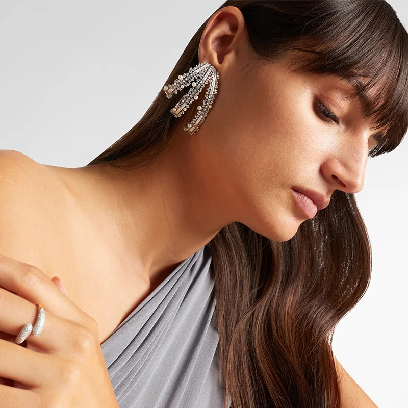 New geometric earrings exaggerated flash rhinestone earrings personalized accessories women's earrings