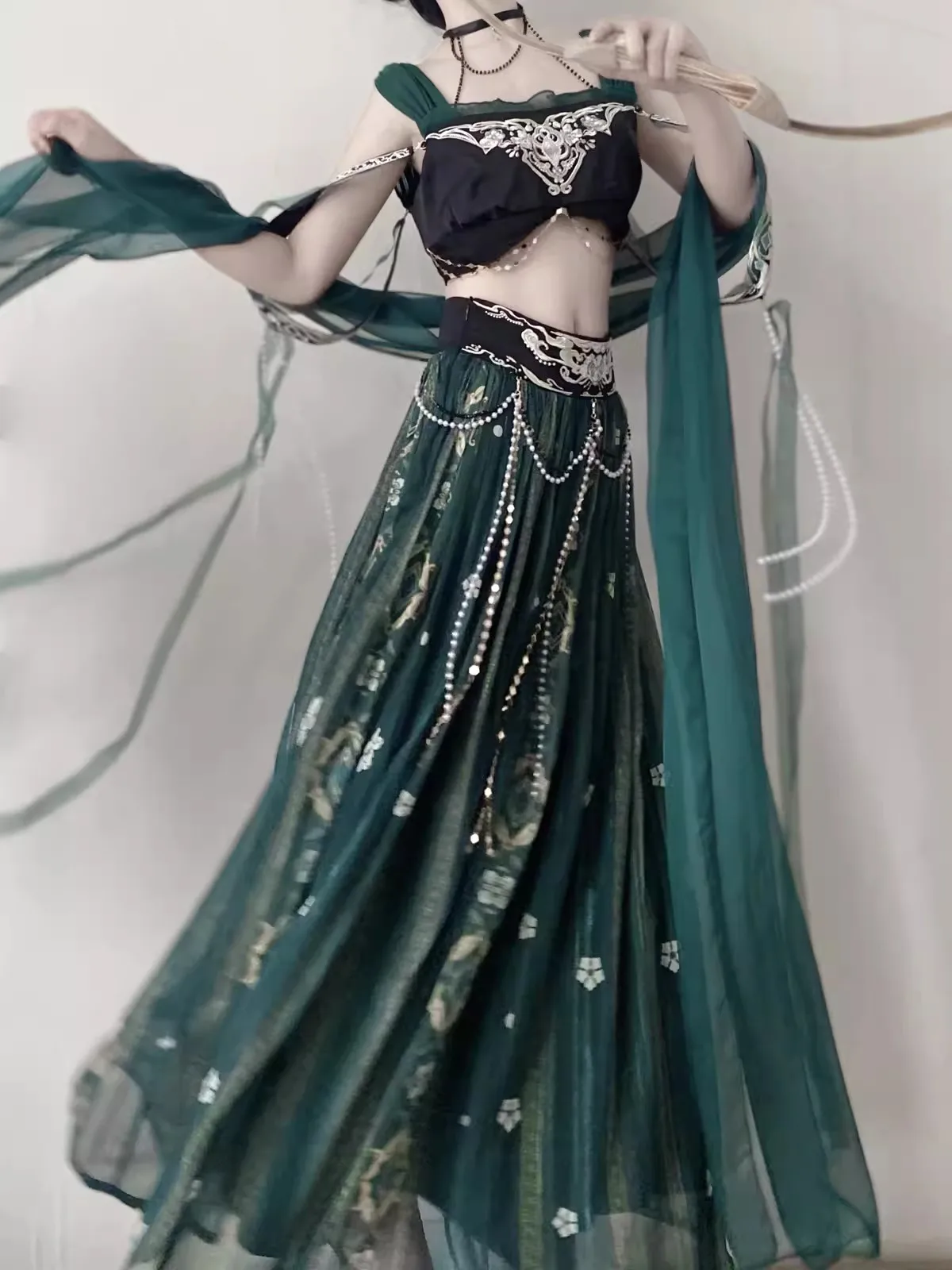 2026 Dunhuang Feitian Hanfu Dark green mural fairy Modified Fairy Costume Ancient Cosplay Costume Halloween Carnival Fancy Party