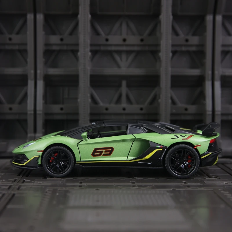 Modelo de coche de rally de aleación SVJ63 1:32, puertas y capó de motor, el maletero se puede abrir para coches de juguete para niños