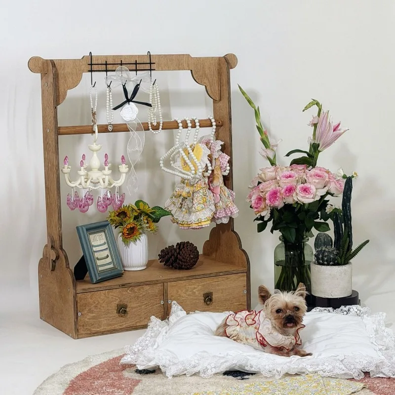 Pet hanger Solid wood hanger, small floor-to-ceiling dog bedroom