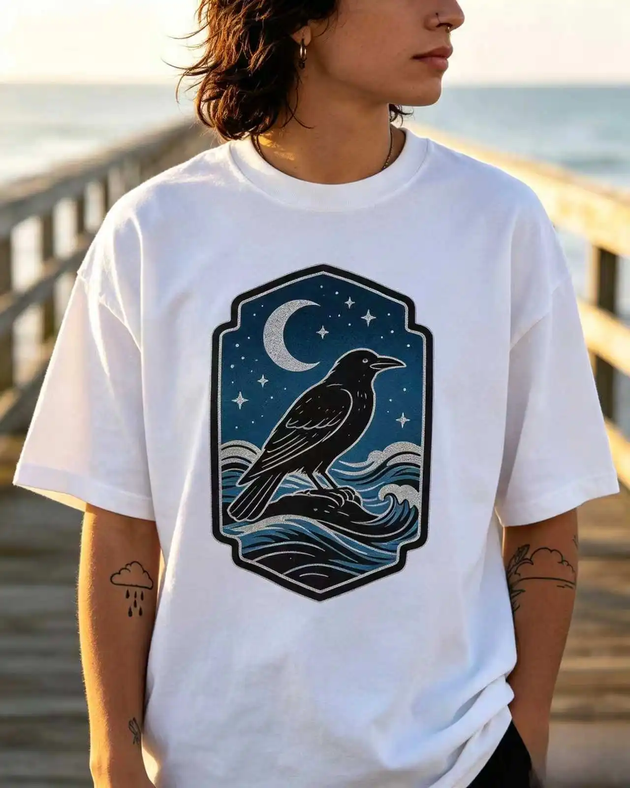Unisex Raven Crow Moon Star Ocean Wave Badge Graphic T‑Shirt Men Women Vintage Gothic Oversized Short Sleeve Cotton Tee