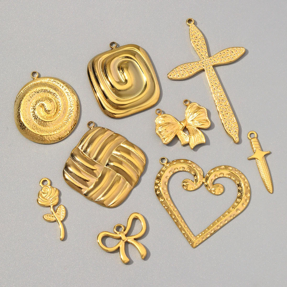 5 Stück/Set Französische Edelstahl-Schleifenknoten DIY Ohrring-Anhänger Damen Kreuz-Blumen-Halsketten-Anhänger Geometrischer Schmuck Großhandel