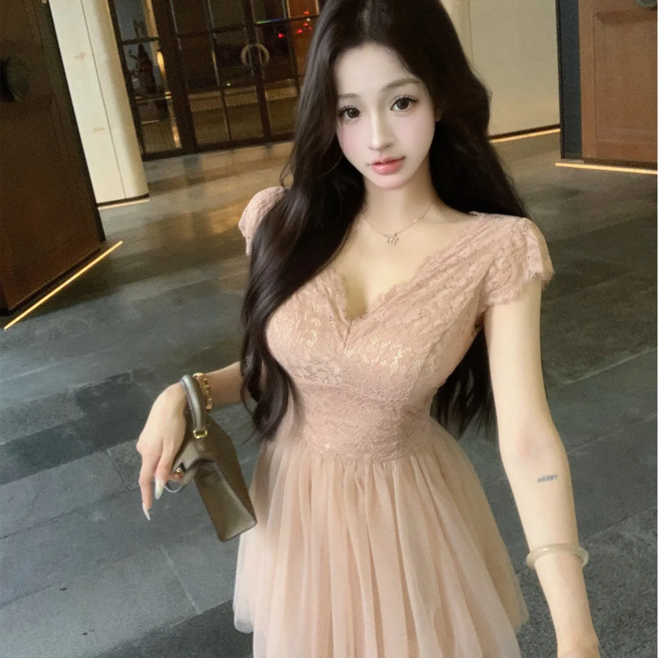 Vestido de Verano 2025 con Falda Abullonada de Encaje y Malla, Cintura Ajustada, Estilo Línea A, Moda Femenina